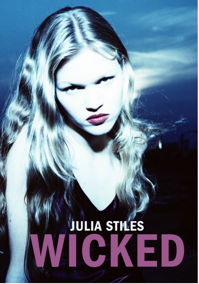 Julia-Stiles-Wicked-film-movie-poster-produced-by-Frank-Beddor