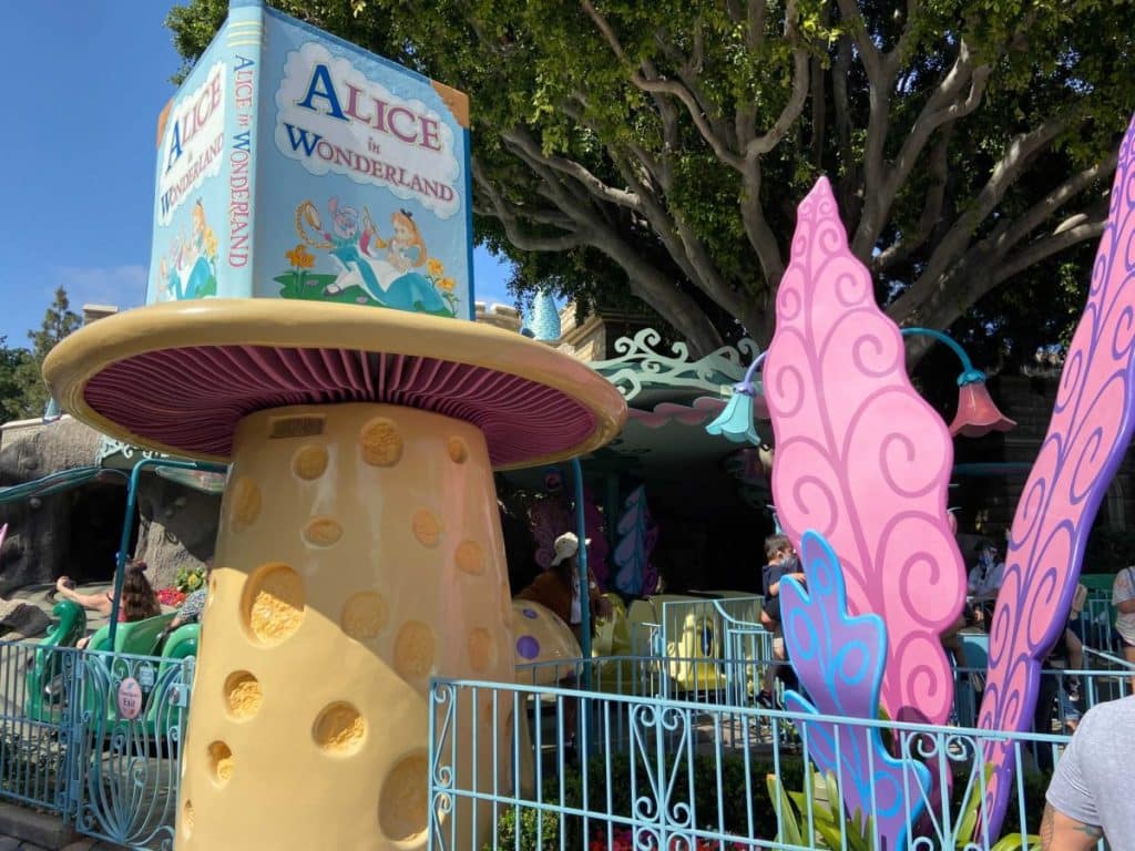 Entrance of "Alice in Wonderland" dark ride at Disneyland.